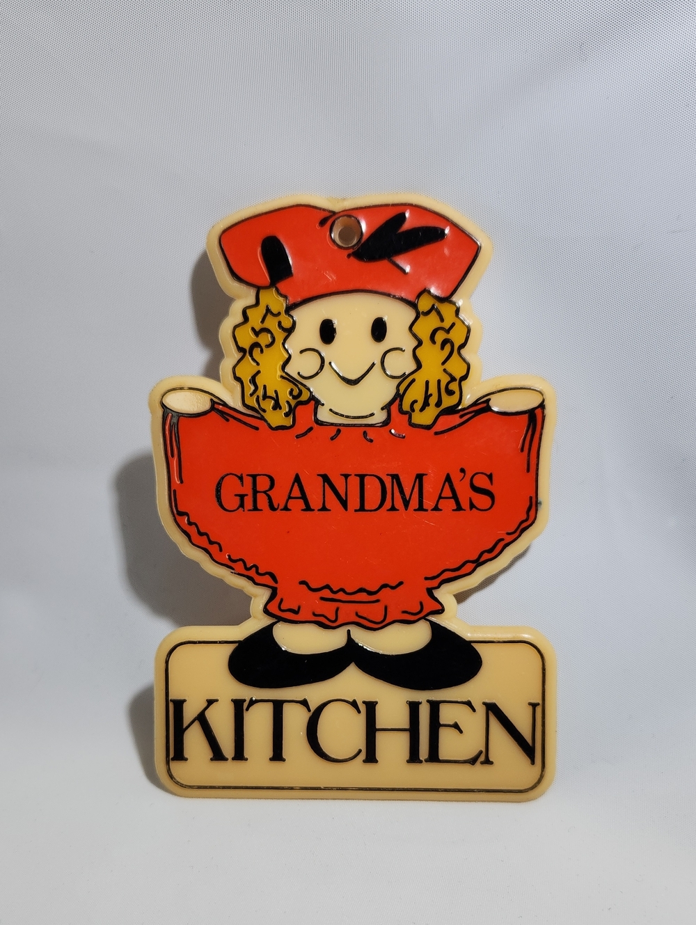 Vintage Bromac 1984 Fridge Magnet "Grandma's Kitchen"